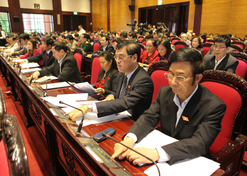 រដ្ឋសភាវៀតណាមអនុម័តលើច្បាប់ដីធ្លី(ធ្វើវិសោធនកម្ម)